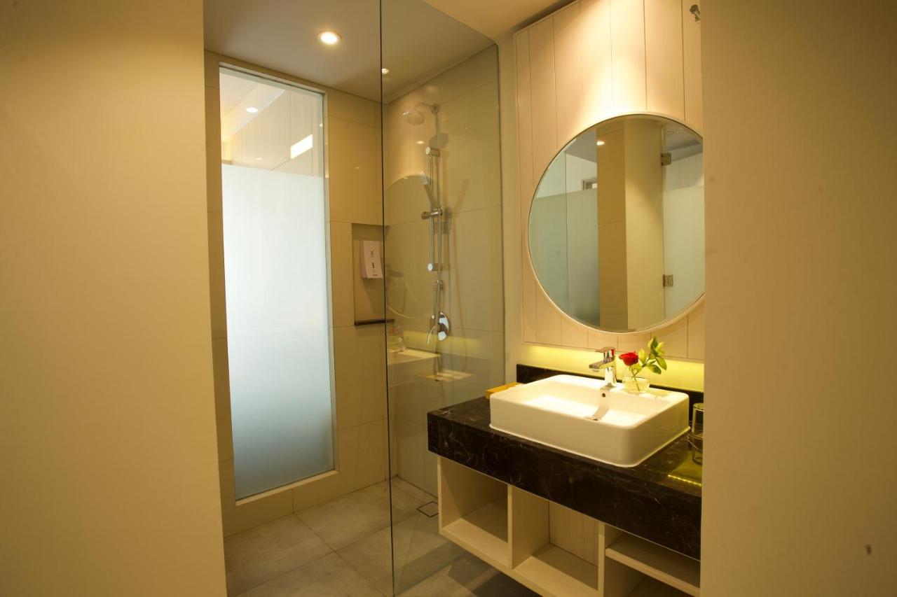 Swiss-Belinn Cikarang Kültér fotó