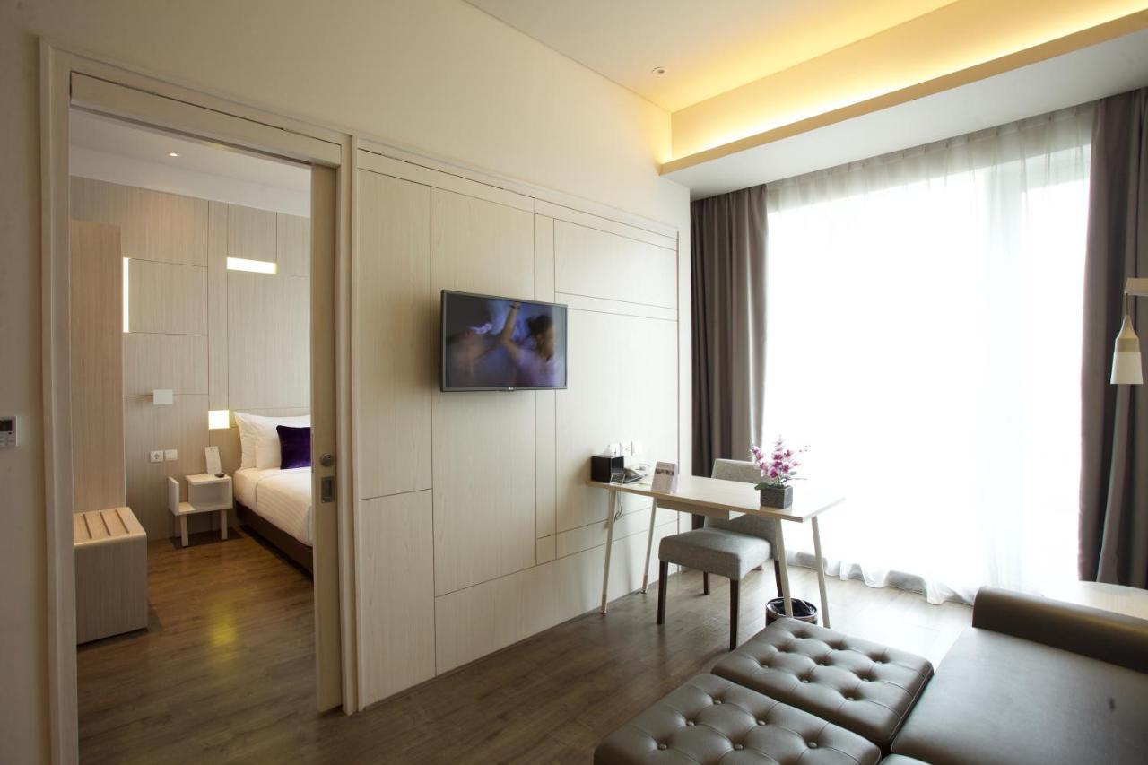 Swiss-Belinn Cikarang Kültér fotó