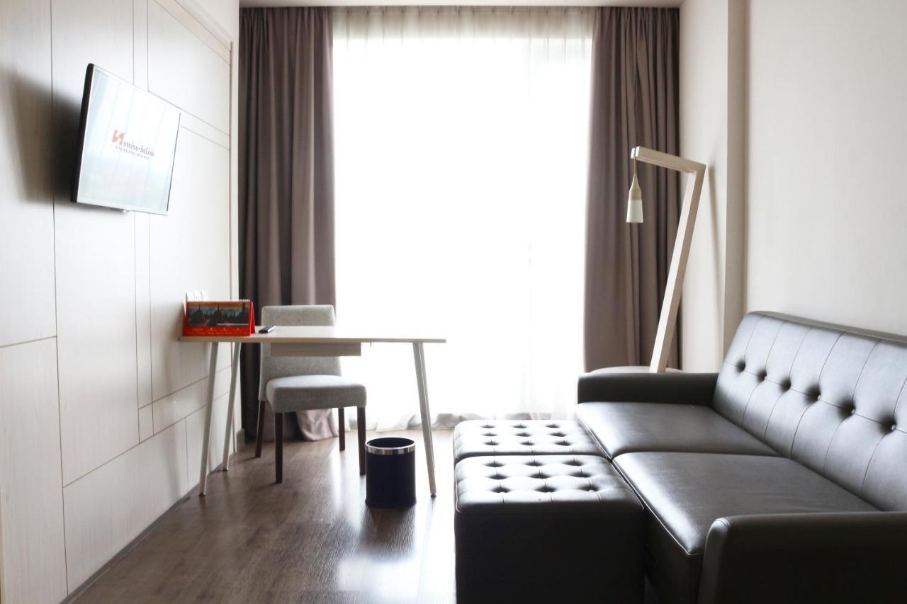 Swiss-Belinn Cikarang Kültér fotó