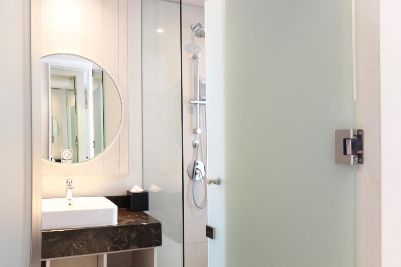 Swiss-Belinn Cikarang Kültér fotó