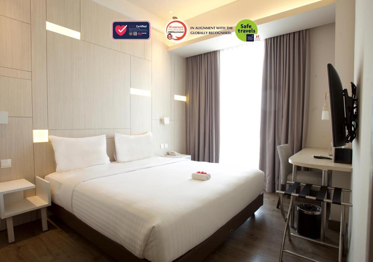 Swiss-Belinn Cikarang Kültér fotó
