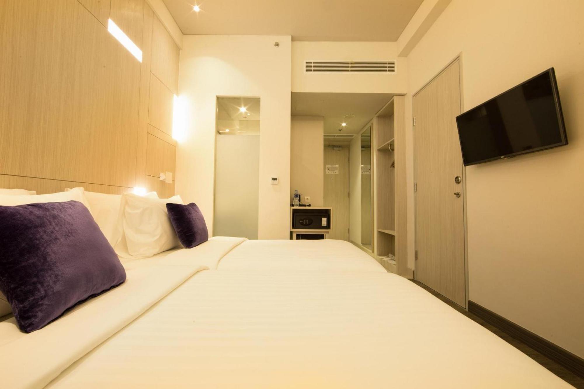 Swiss-Belinn Cikarang Kültér fotó