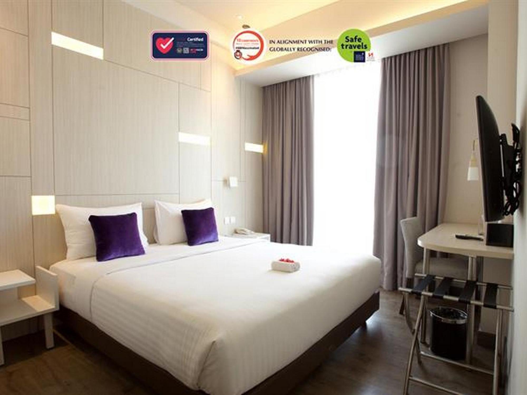 Swiss-Belinn Cikarang Kültér fotó