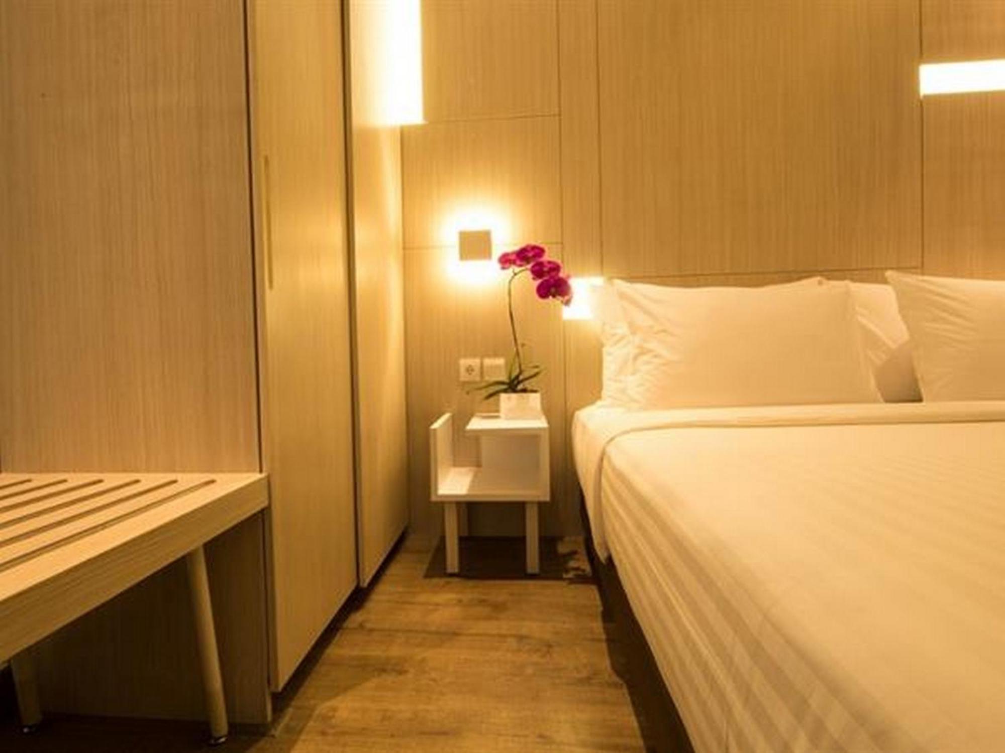 Swiss-Belinn Cikarang Kültér fotó