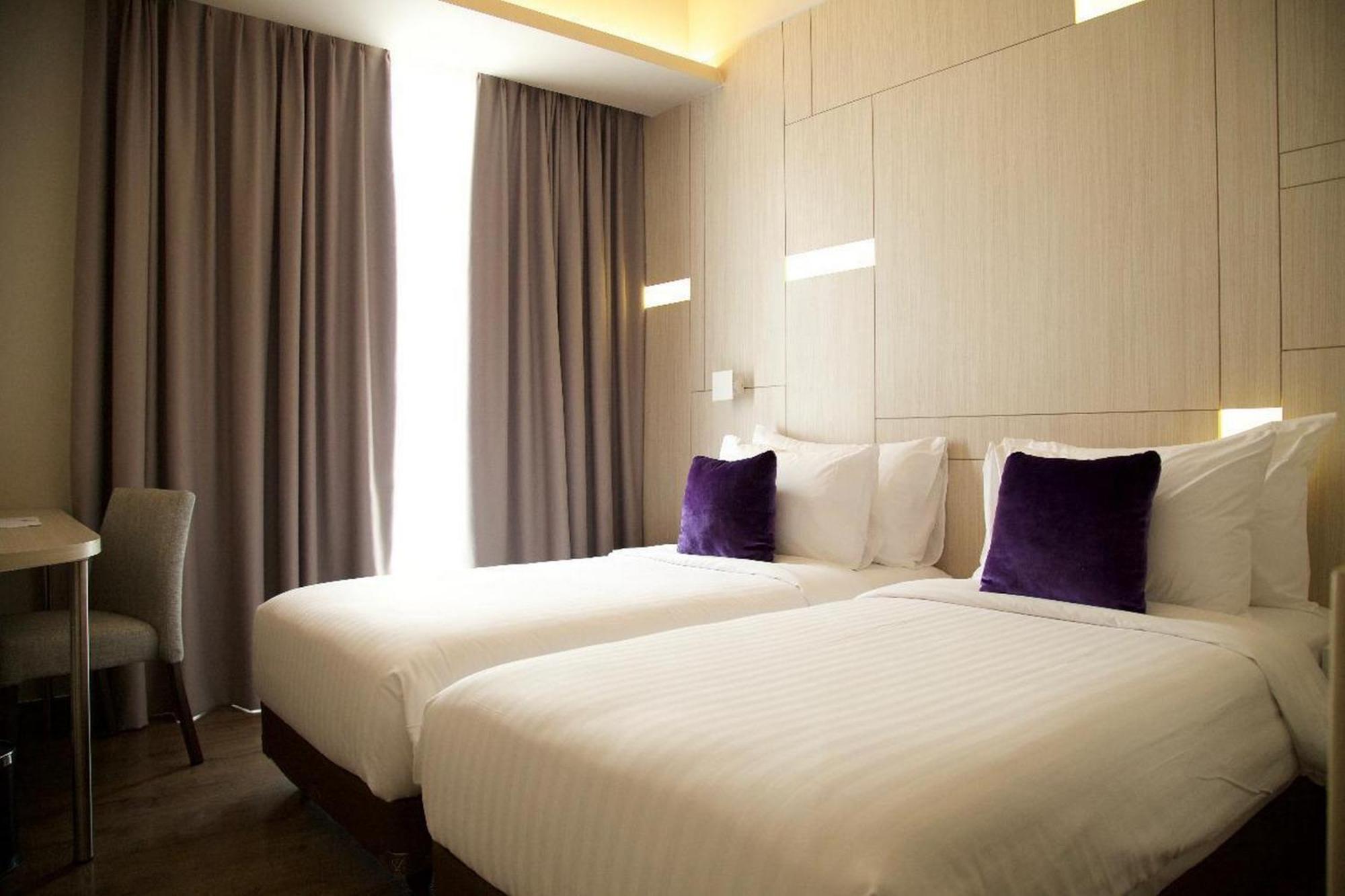 Swiss-Belinn Cikarang Kültér fotó