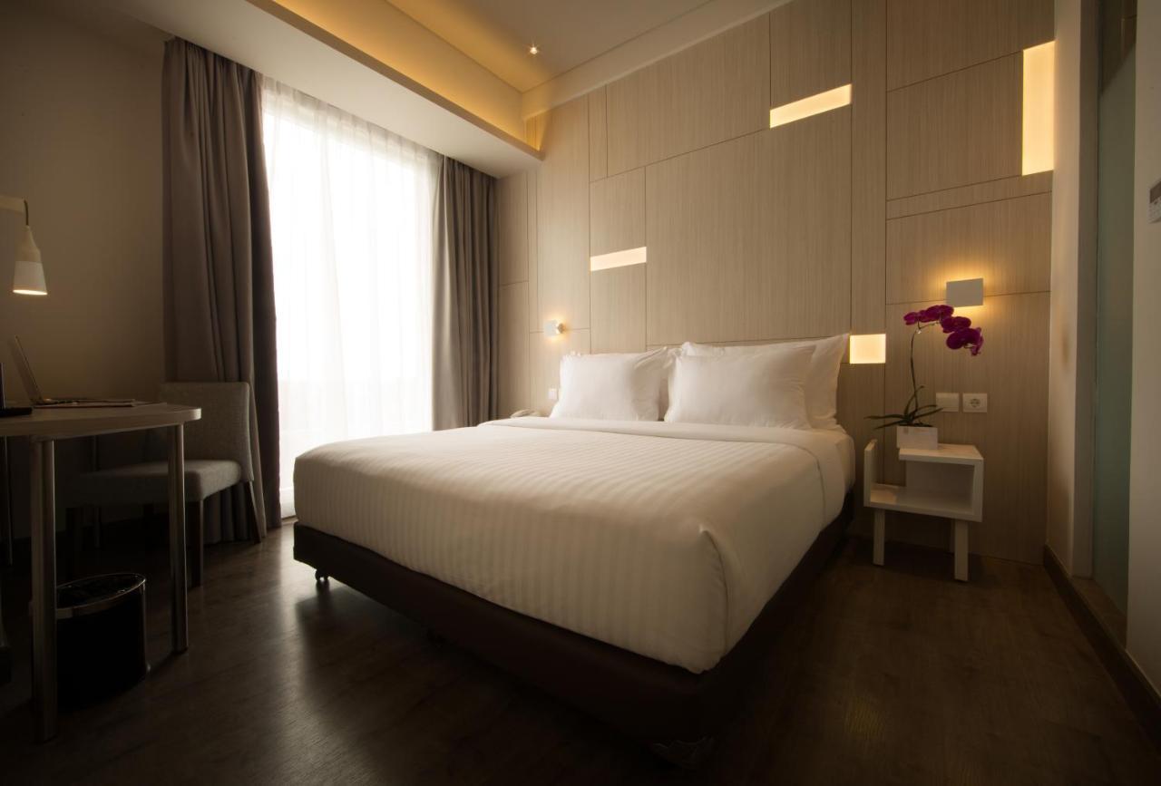 Swiss-Belinn Cikarang Kültér fotó