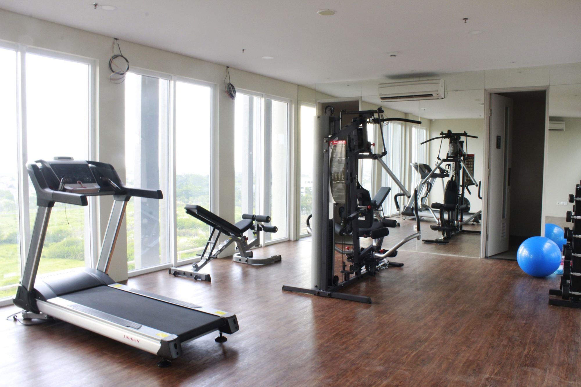 Swiss-Belinn Cikarang Kültér fotó