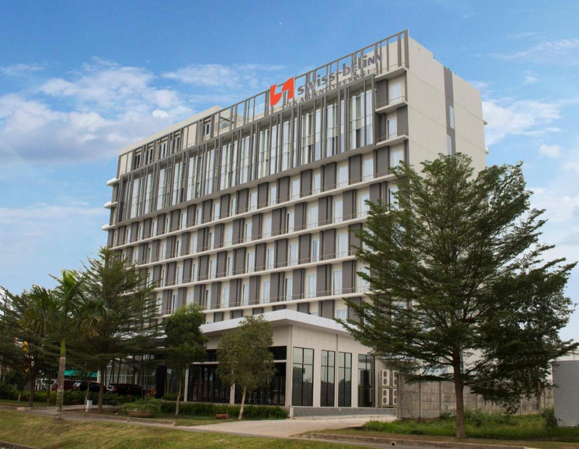 Swiss-Belinn Cikarang Kültér fotó